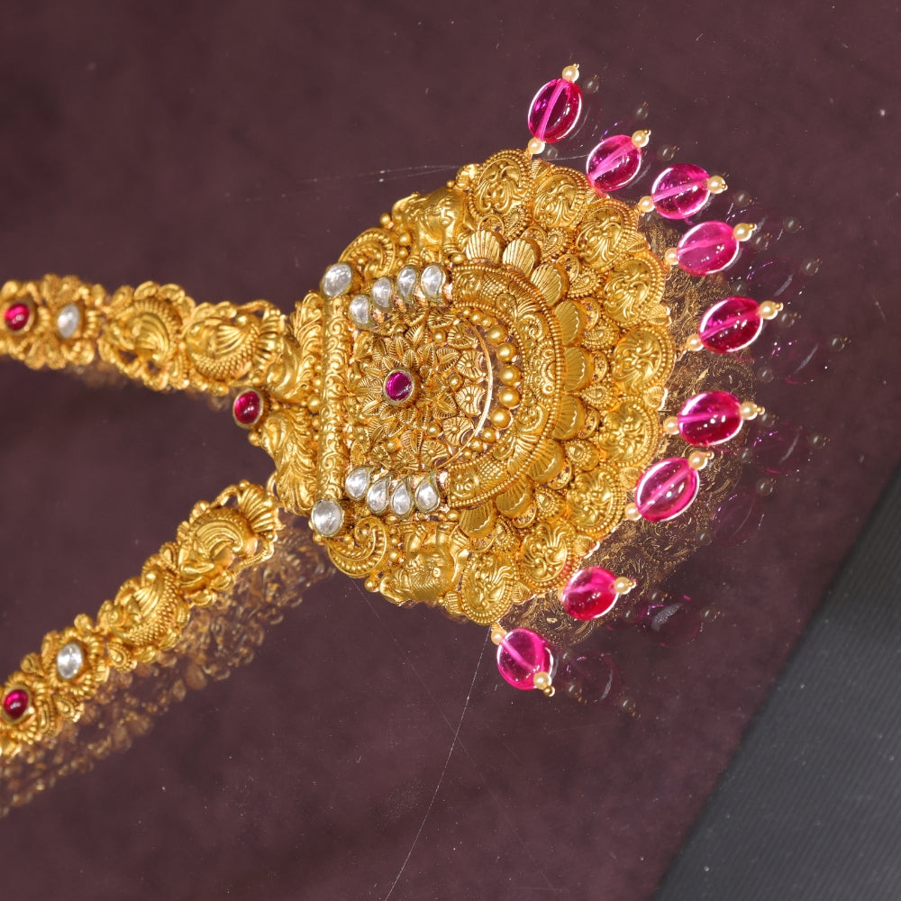 Luxurious Pure Gold Layered Necklace Set