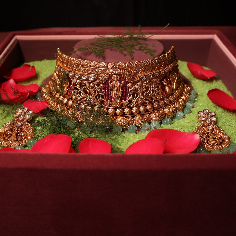 Traditional Goddess Necklace Set