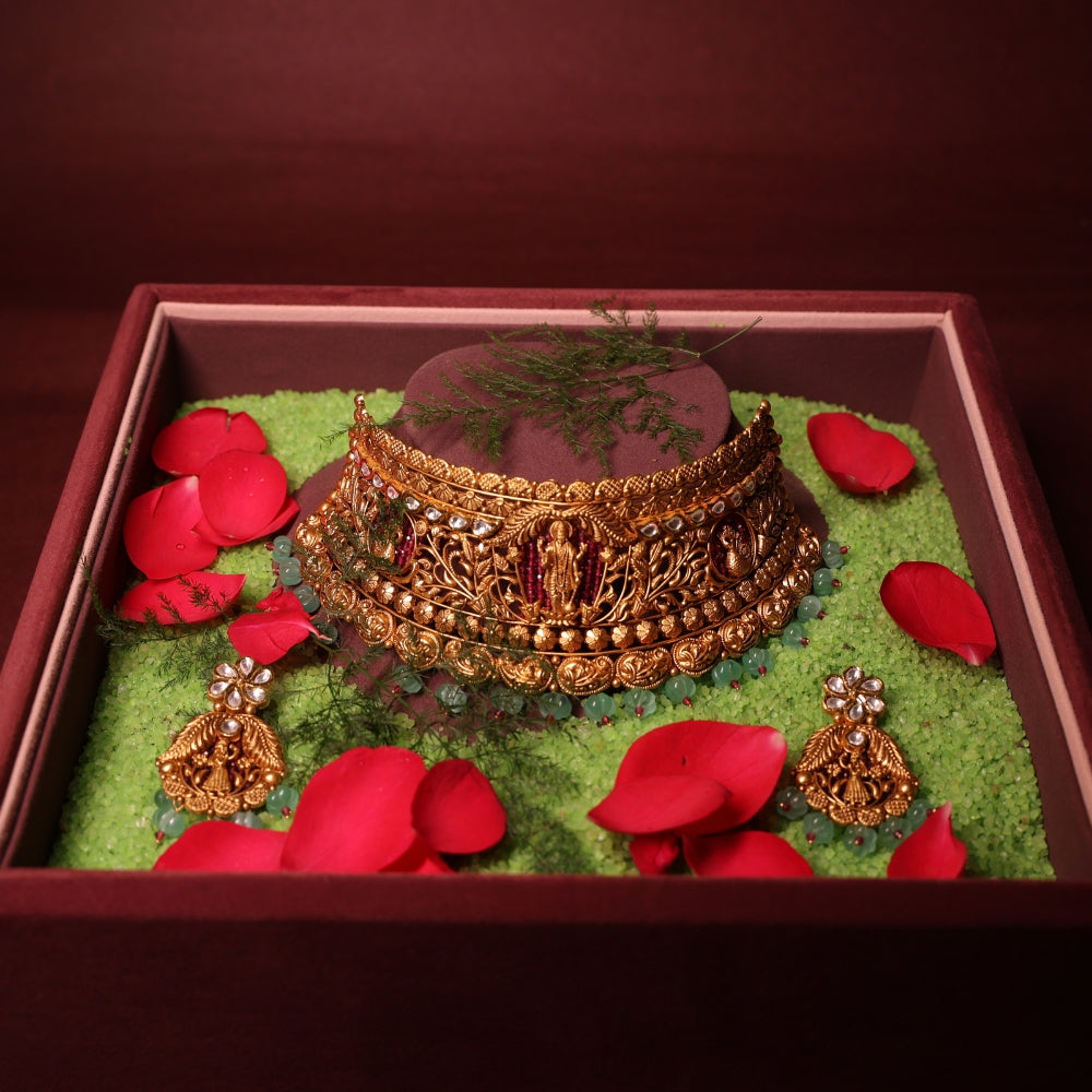 Traditional Goddess Necklace Set