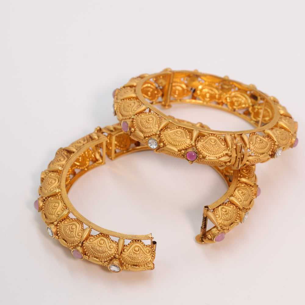 Traditional Gold Bangle Set
