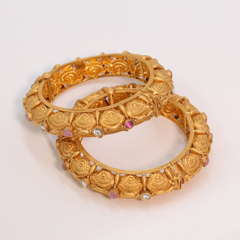 Traditional Gold Bangle Set