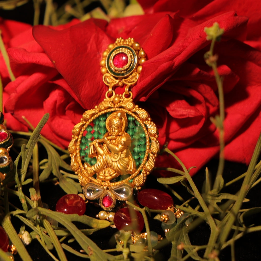 Divine Gold Necklace Set