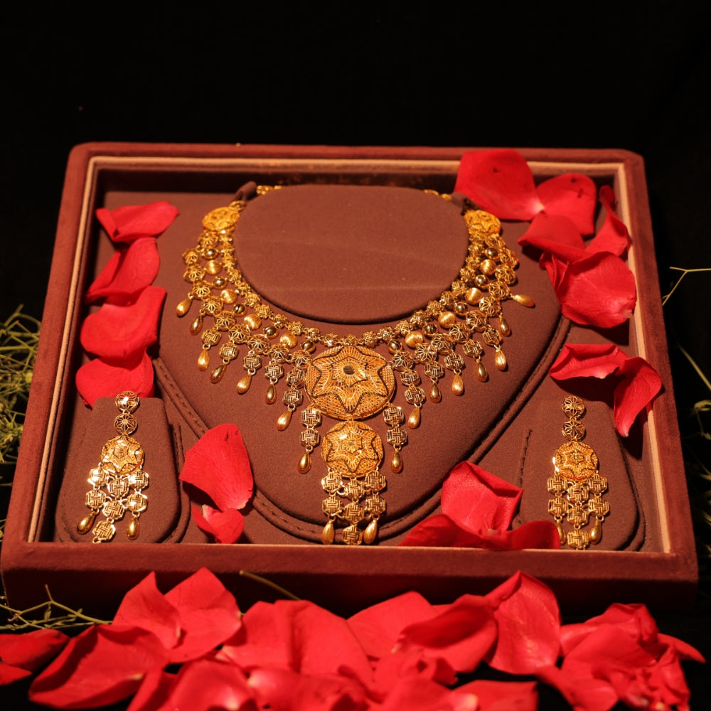 Unique Gold Necklace