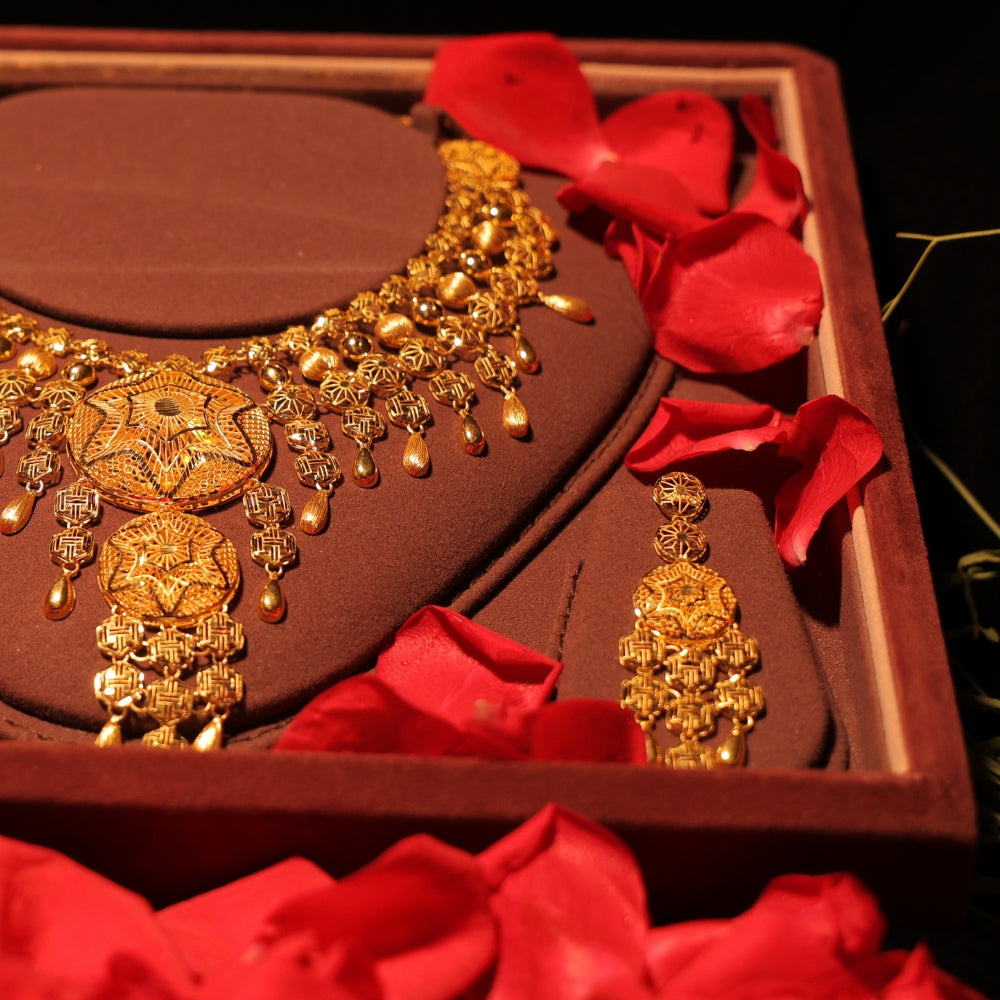 Unique Gold Necklace