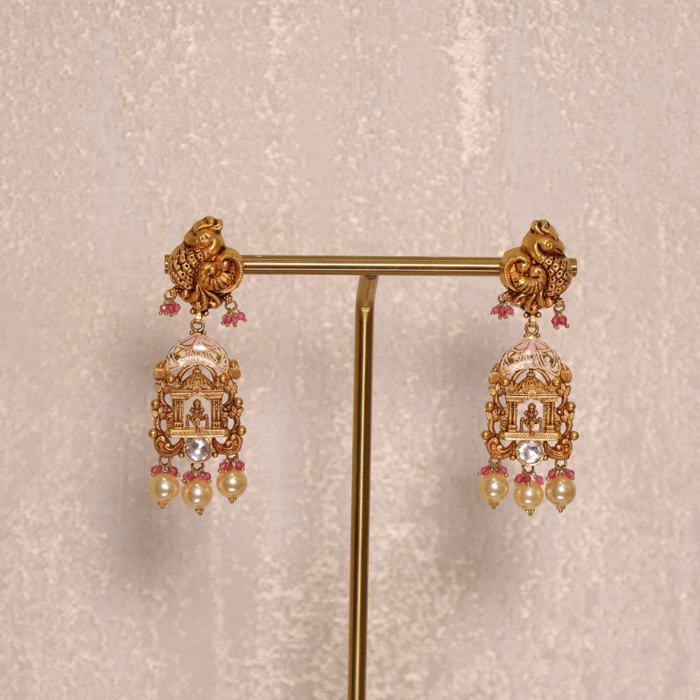 Classic Gold Layered Pearl Necklace Set