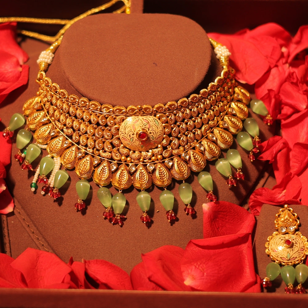 Royal Gold Choker Necklace with Green Gemstone Drops