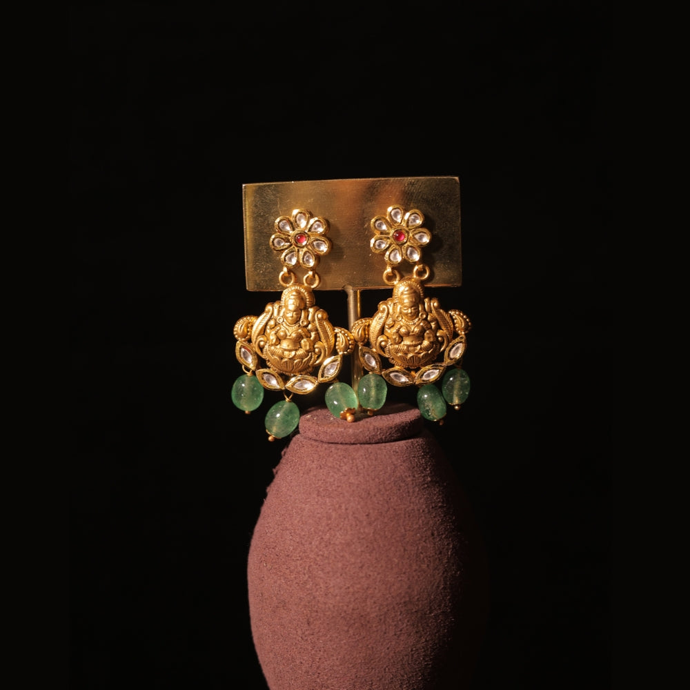 Royal Gold Choker Necklace with Green Gemstone Drops