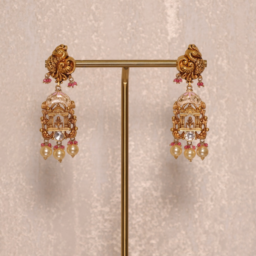 Classic Gold Layered Pearl Necklace Set